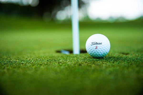 Explorez les merveilles du Golf St Roman et ses offres uniques