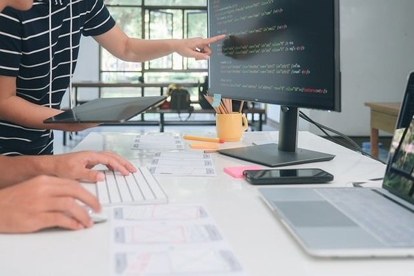 Collaborez avec une agence laravel pour des projets réussis