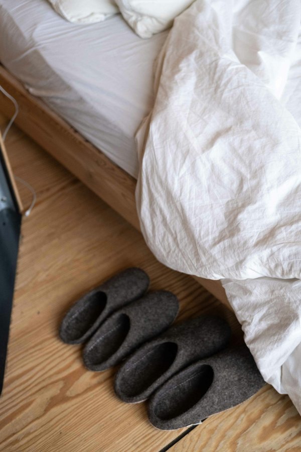Top chaussons pour toute la famille : styles femme, homme, enfant
