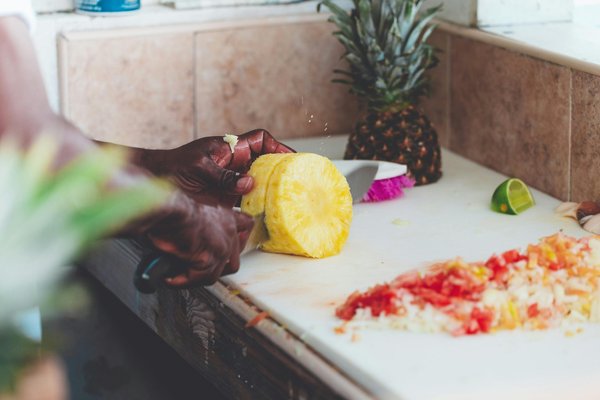 L'art de choisir épluche et coupe légumes pour gagner du temps